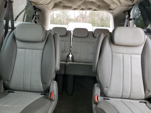 2005 Chrysler Town & Country Touring