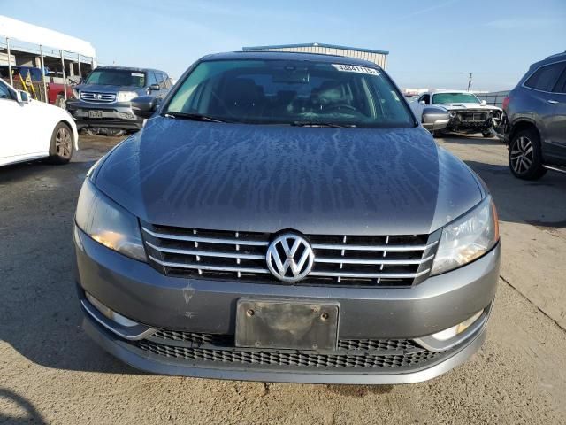 2015 Volkswagen Passat SEL