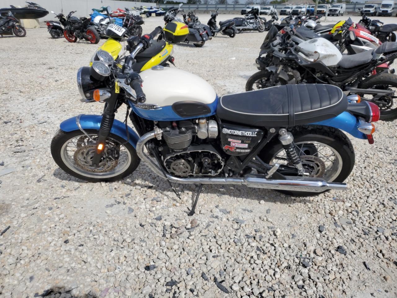 2023 Triumph Bonneville T120