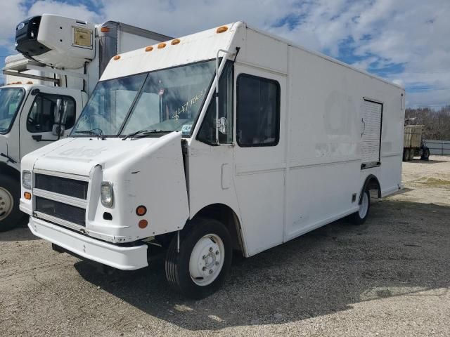 2001 Freightliner Chassis M Line WALK-IN Van