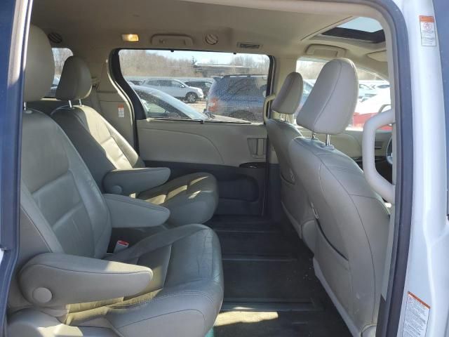 2017 Toyota Sienna XLE