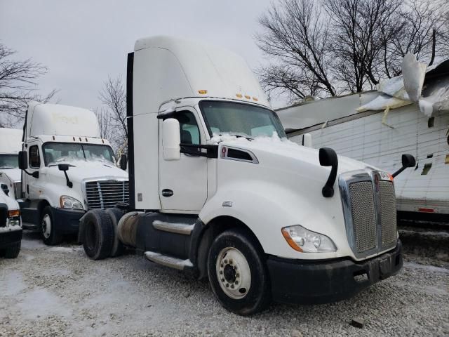 2016 Kenworth Construction T680