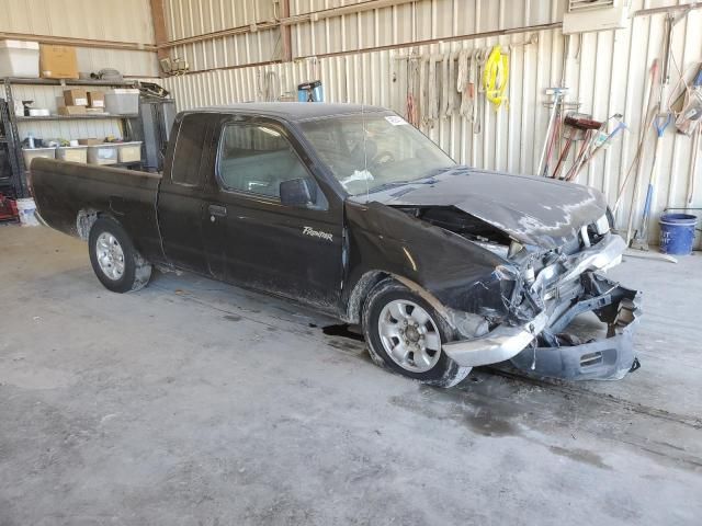 2000 Nissan Frontier King Cab XE