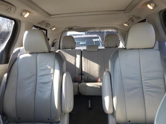 2011 Toyota Sienna XLE