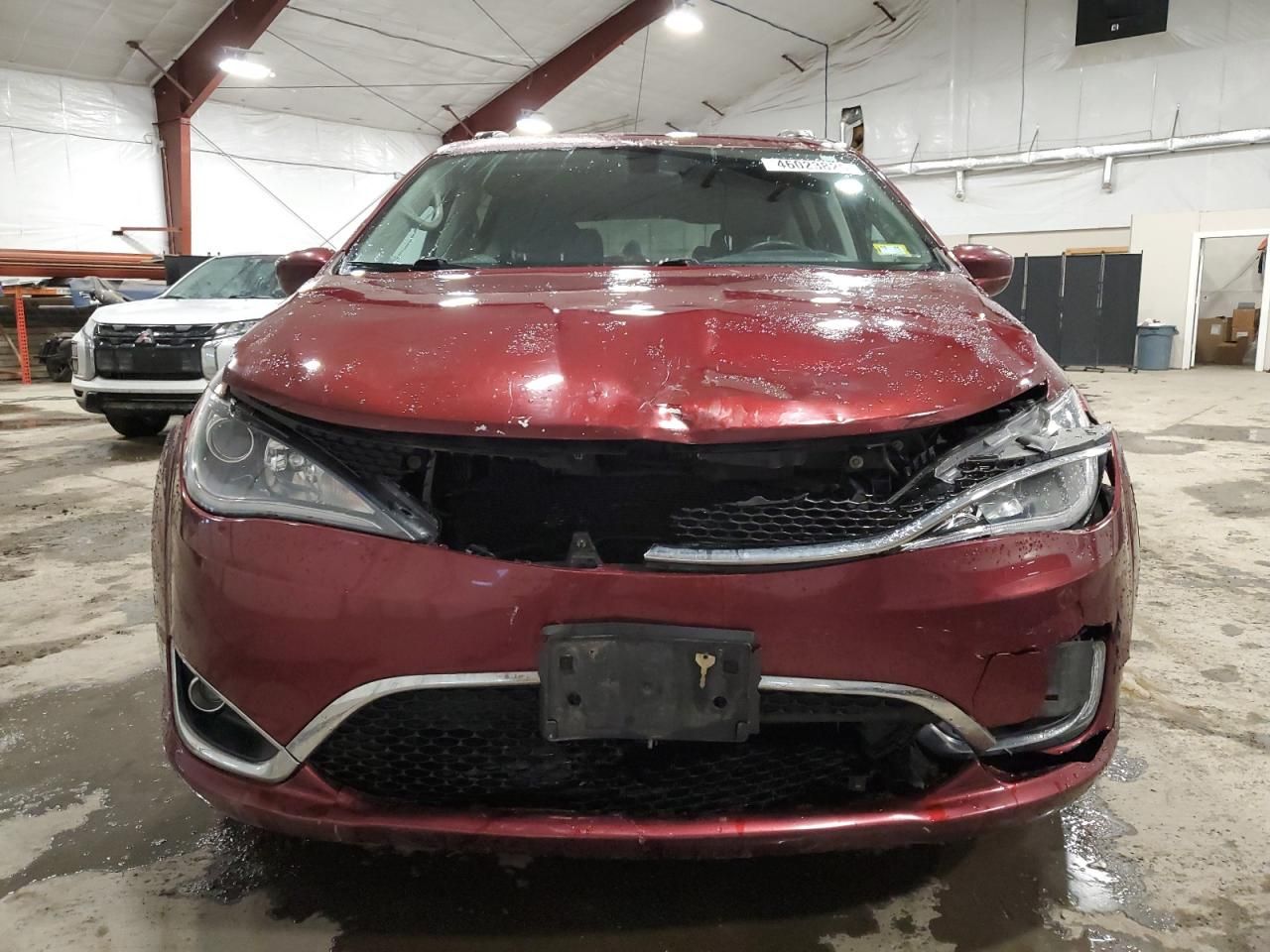 2017 Chrysler Pacifica Touring l