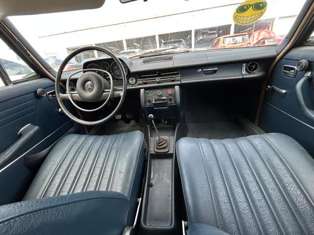 1969 Mercedes-Benz 250