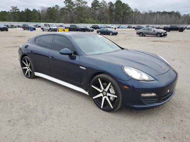 2011 Porsche Panamera 2