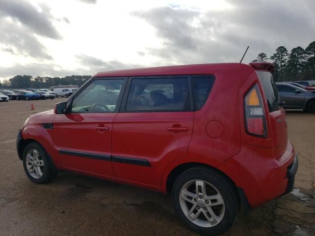 2011 KIA Soul +