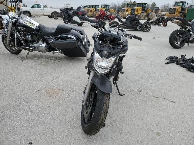 2009 Yamaha FZ6 R
