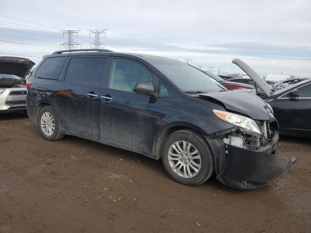 2015 Toyota Sienna XLE