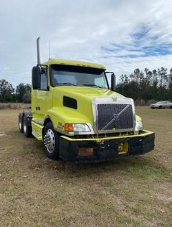 Volvo vn salvage cars for sale: 1998 Volvo VN