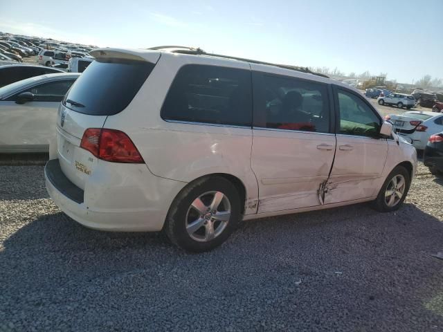 2009 Volkswagen Routan SE