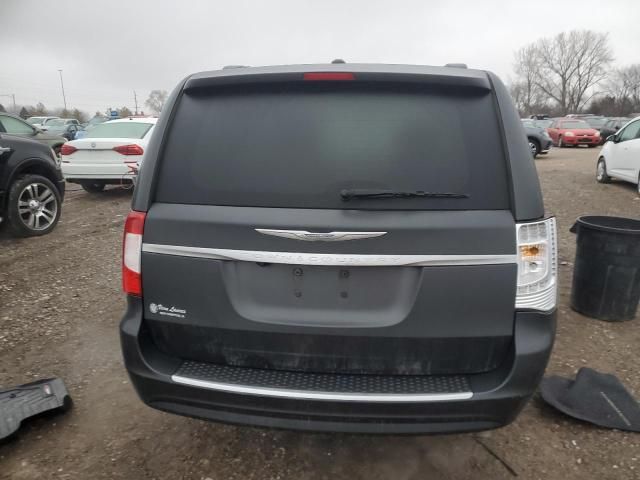 2011 Chrysler Town & Country Touring L