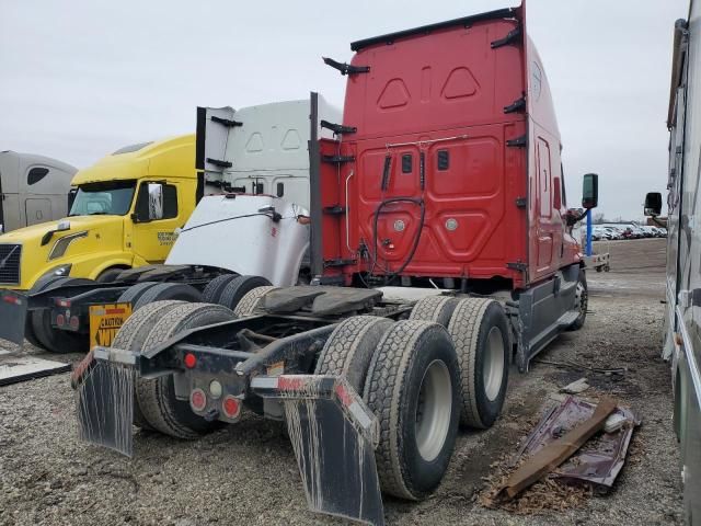 2015 Freightliner Cascadia 125