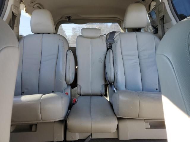 2011 Toyota Sienna XLE