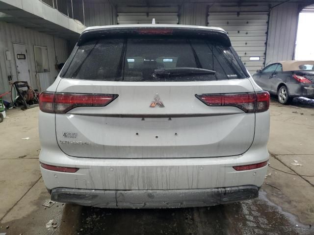 2022 Mitsubishi Outlander ES