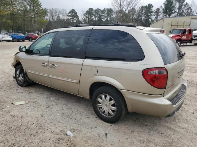 2005 Chrysler Town & Country Touring