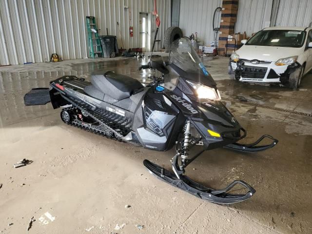 2017 Skidoo 2017 Skidoo Renegade