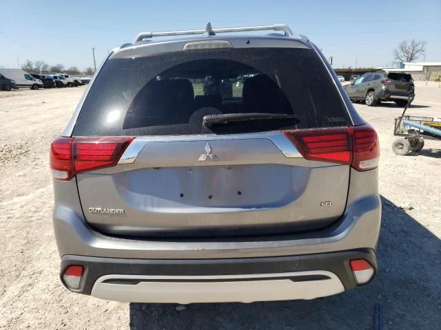 2020 Mitsubishi Outlander SE