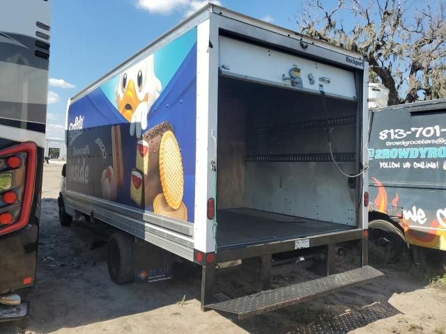 2022 GMC Savana Cutaway G3500