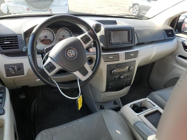 2011 Volkswagen Routan SEL