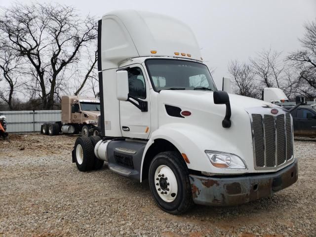 2016 Peterbilt 579