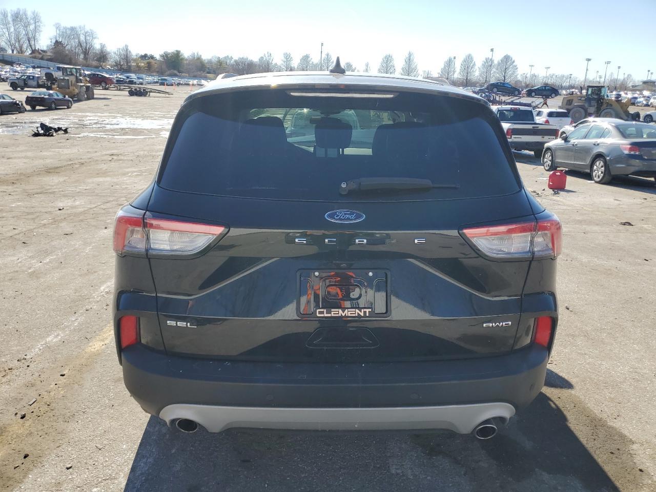 2021 Ford Escape sel