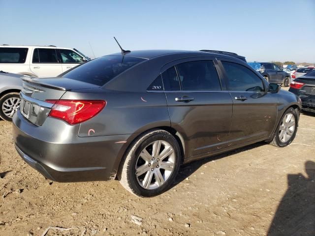 2013 Chrysler 200 Touring