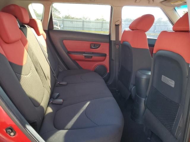 2010 KIA Soul +