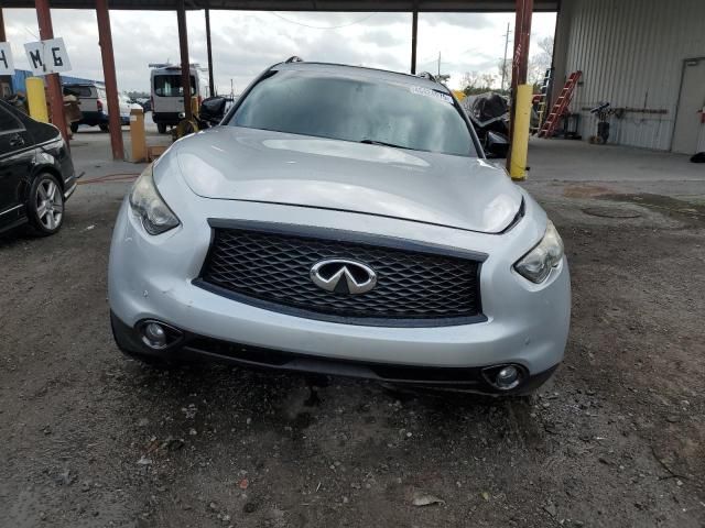 2017 Infiniti QX70