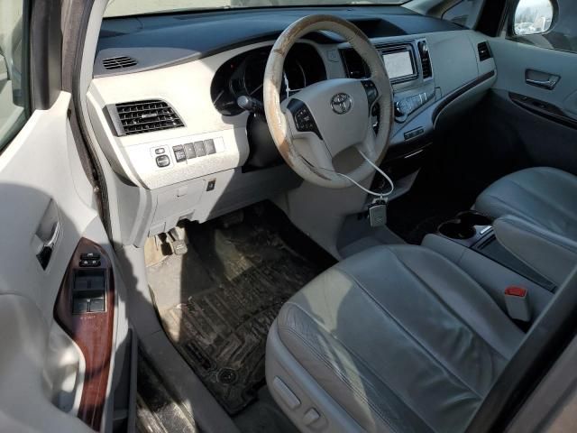 2014 Toyota Sienna XLE