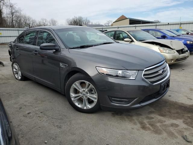 2018 Ford Taurus SEL