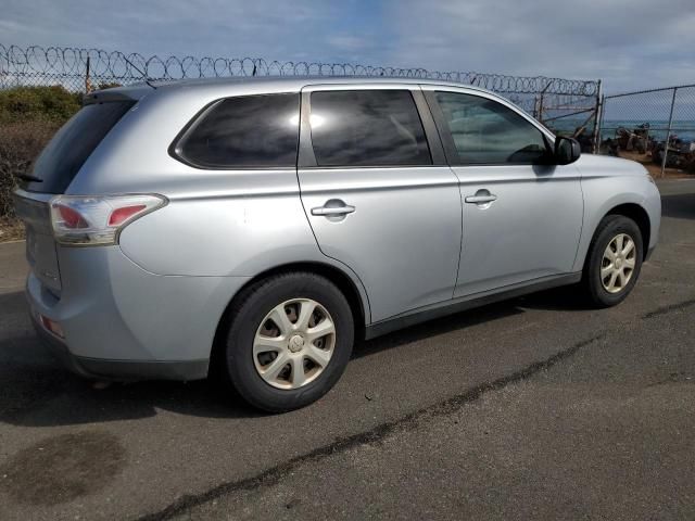 2014 Mitsubishi Outlander ES