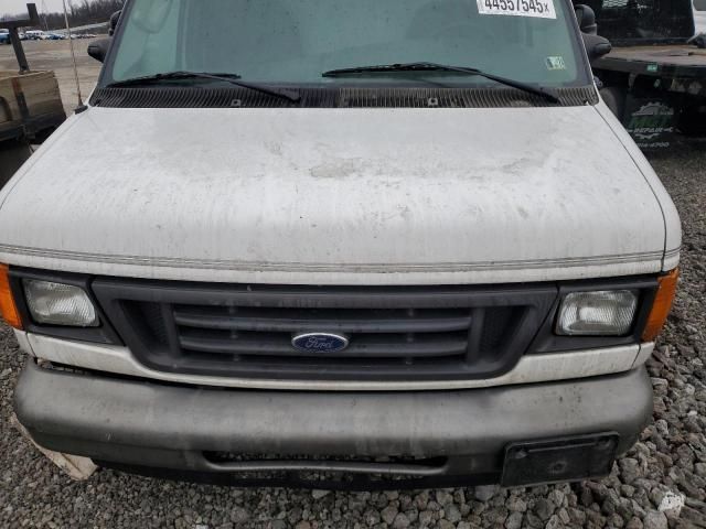 2006 Ford Econoline E350 Super Duty Cutaway Van