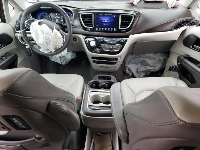 2017 Chrysler Pacifica Touring L Plus