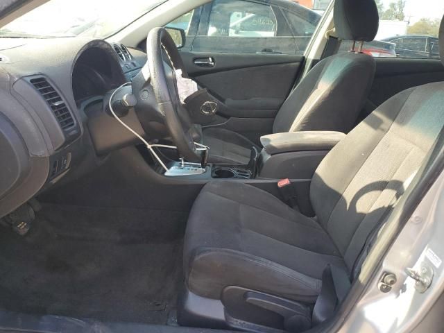 2010 Nissan Altima Base