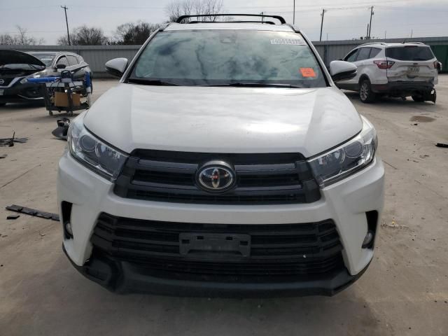 2018 Toyota Highlander SE