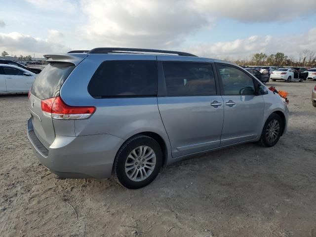 2014 Toyota Sienna XLE