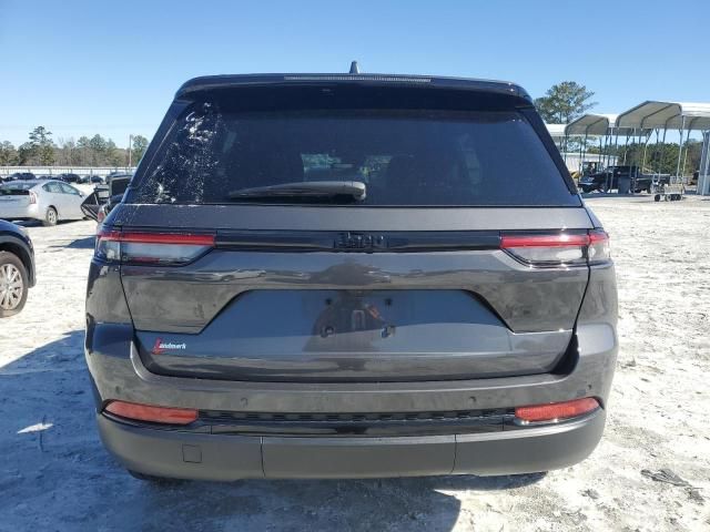 2024 Jeep Grand Cherokee Laredo