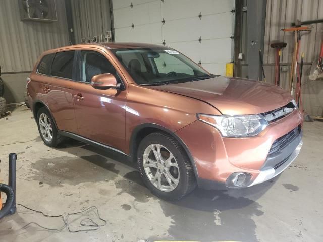 2015 Mitsubishi Outlander SE