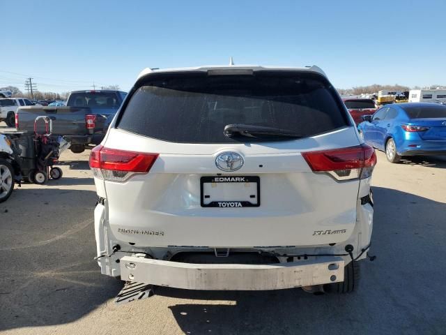 2019 Toyota Highlander SE