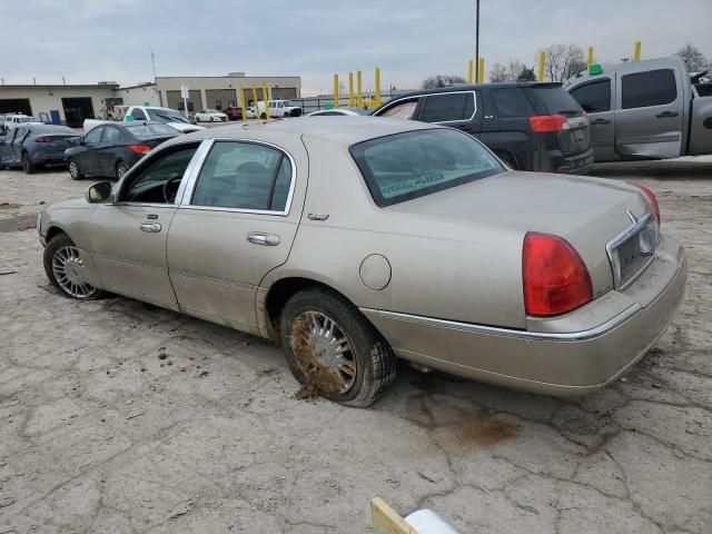 2010 Lincoln Town Car Signature Limited