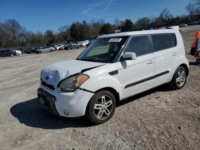 2011 KIA Soul +