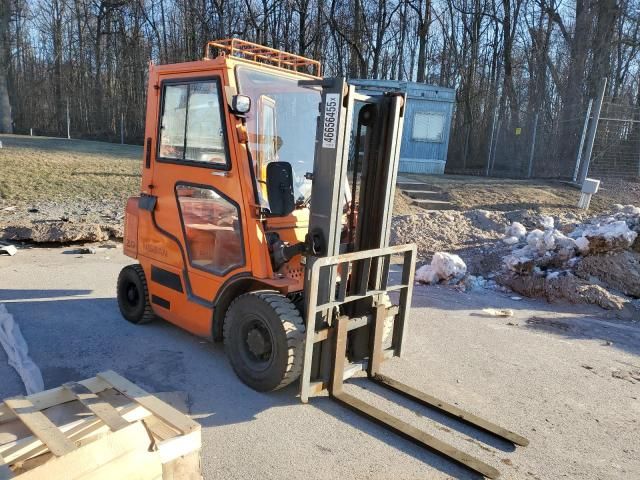 2012 Nissan Forklidt