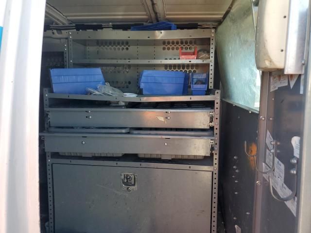 2013 Chevrolet Express G2500