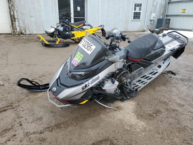 2023 Skidoo 2023 Skidoo Renegade