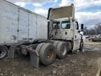 2014 Freightliner Cascadia Semi Truck