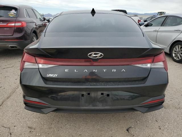 2023 Hyundai Elantra SE