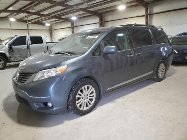 2015 Toyota Sienna XLE