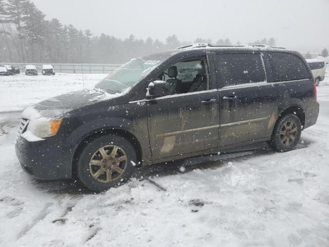 2010 Chrysler Town & Country Touring